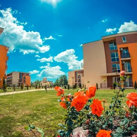 Pool View, 2 Bedroom Apartament