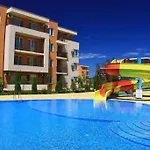 Pool View, 2 Bedroom Sunny Beach