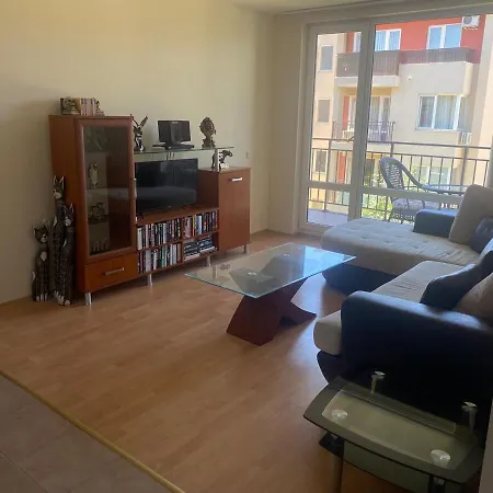 Pool View, 2 Bedroom דירה *