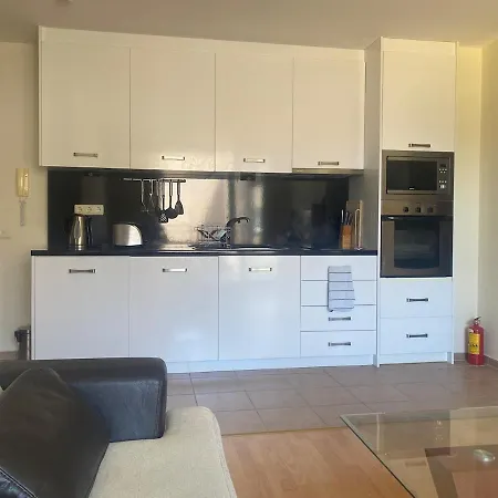Pool View, 2 Bedroom דירה *